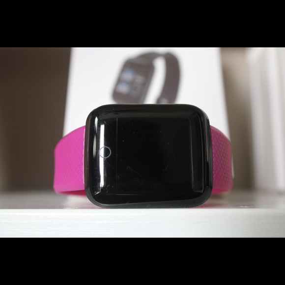 Smart Watch/ FitBit - Picture 4 of 8